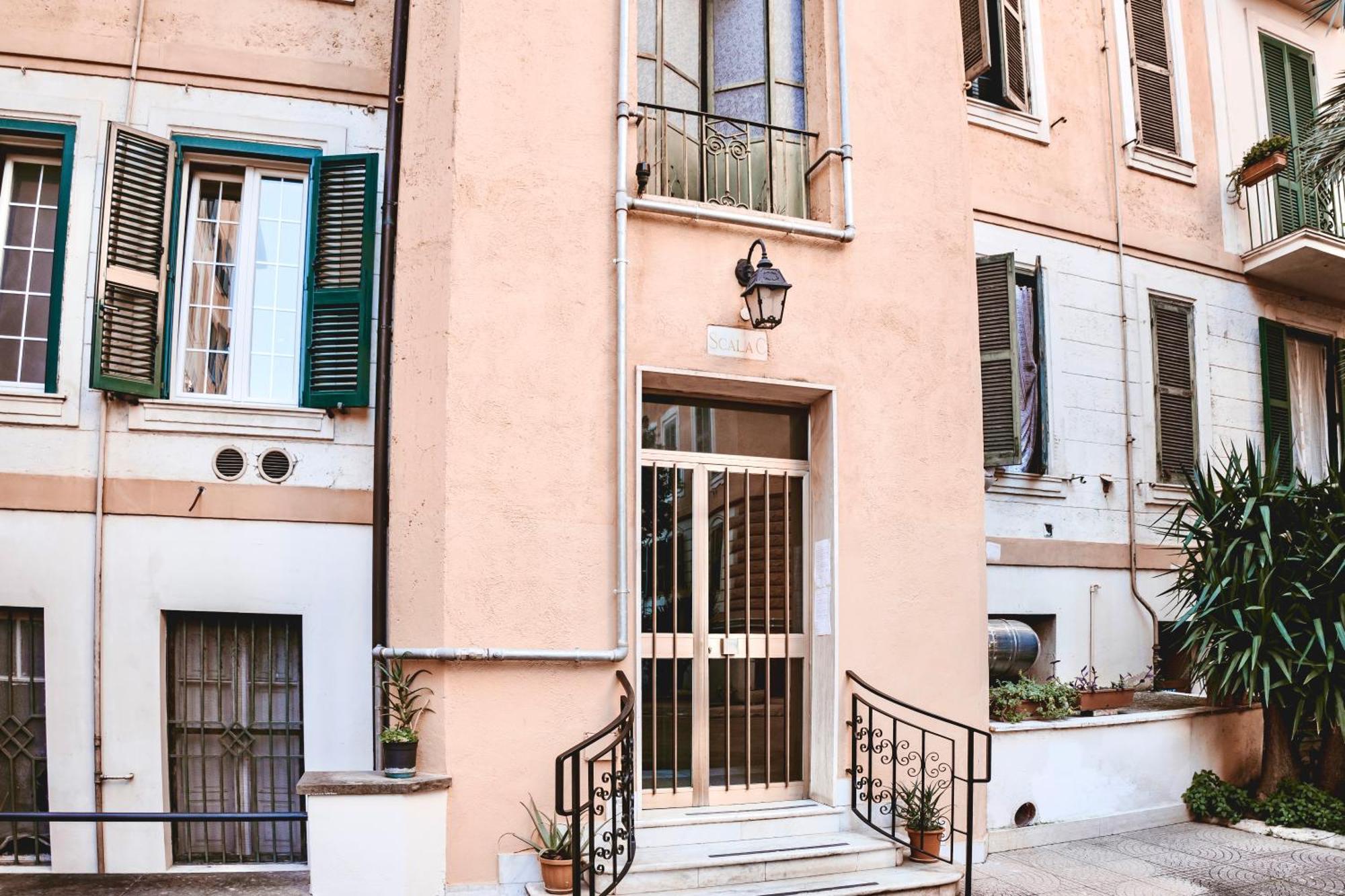 דירות רומא Gio House - Palazzo Storico מראה חיצוני תמונה