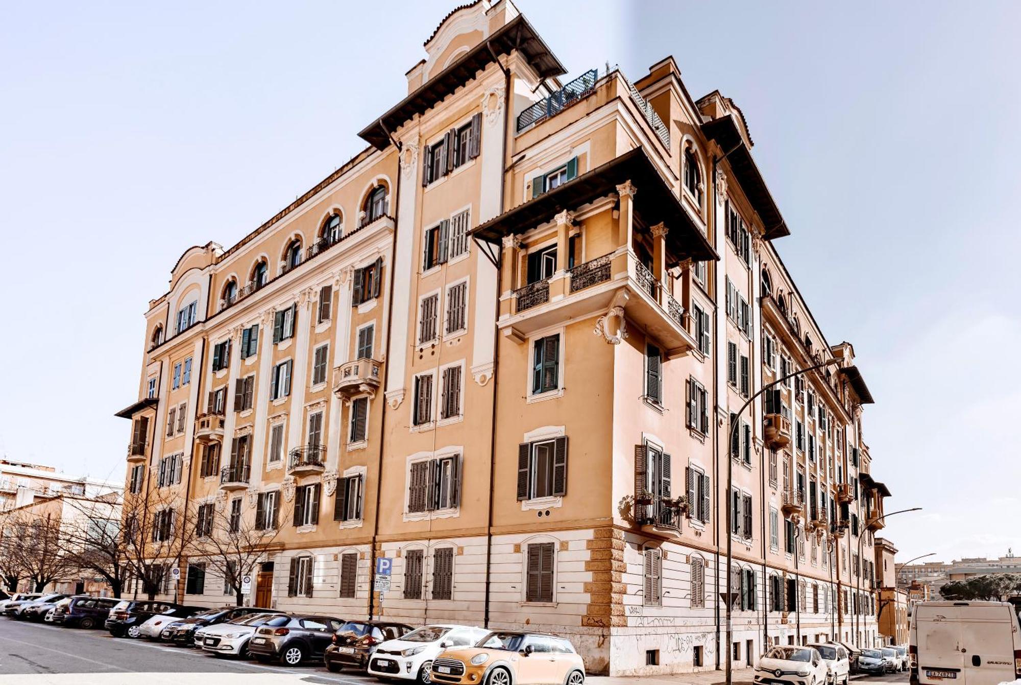 דירות רומא Gio House - Palazzo Storico מראה חיצוני תמונה